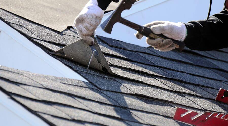 Expert Emergency Roof Repairs services in Golden, MO